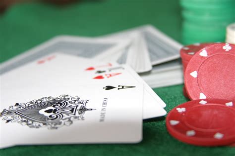 poker wieviel karten bekommt jeder